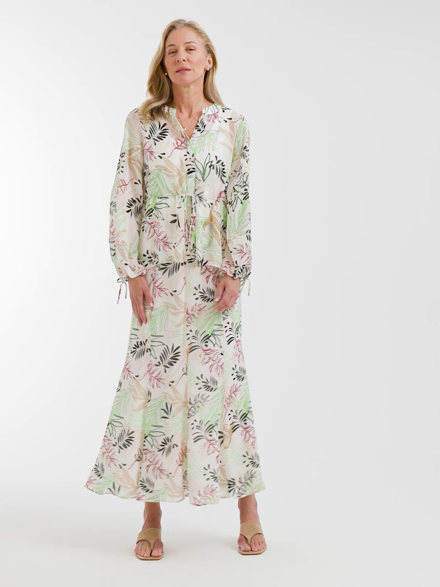 Floral Embroidered Crinkle Maxi Skirt