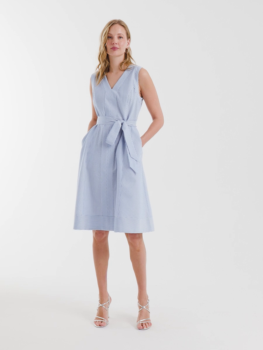 Seersucker V-Neck Sleeveless Dress