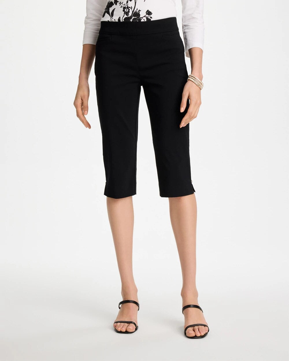 Brigitte Slim Rivet Pull-On Capri Pant