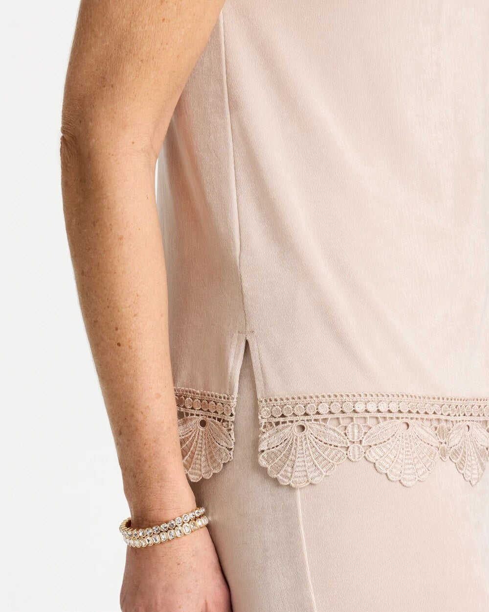 Travelers Scallop Lace Tank