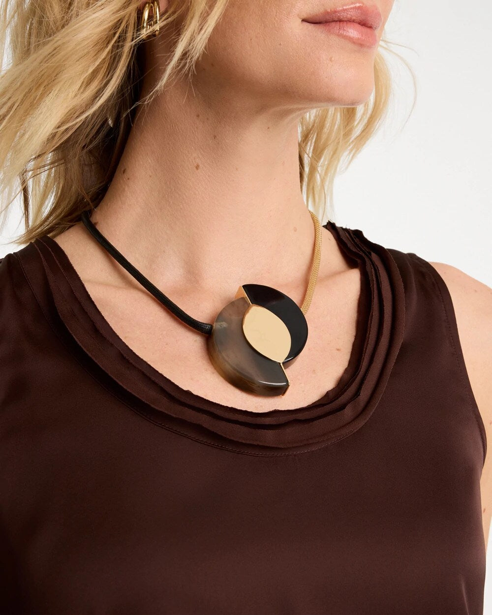 Neutral Resin Pendant Necklace