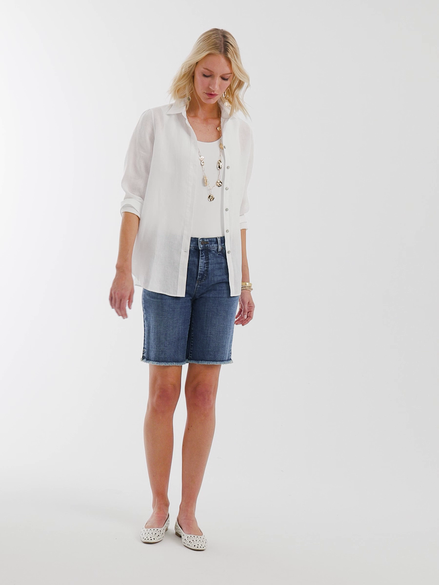 So Slimming Girlfriend Frayed Jean Shorts