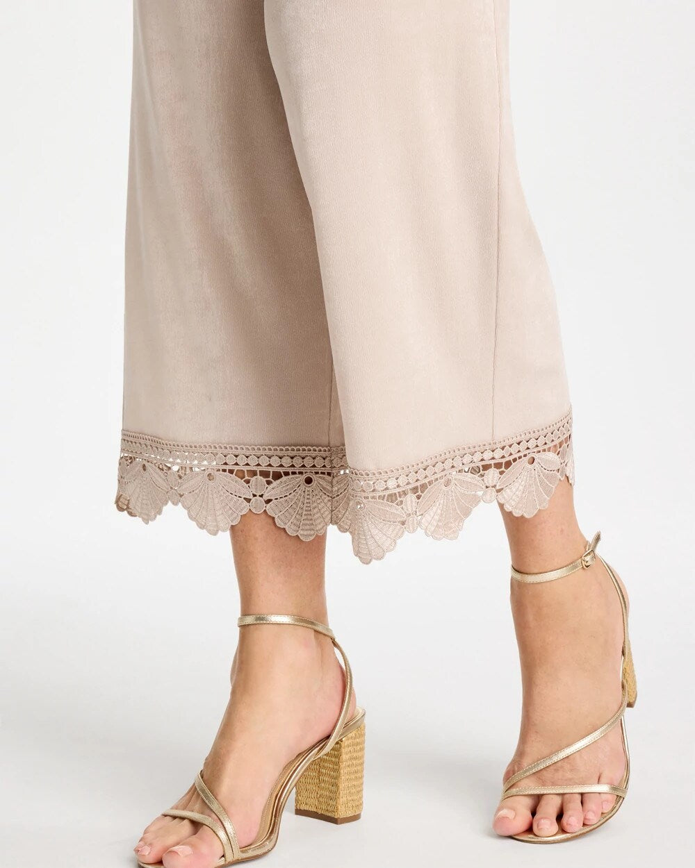 Travelers Lace Trim Cropped Pants