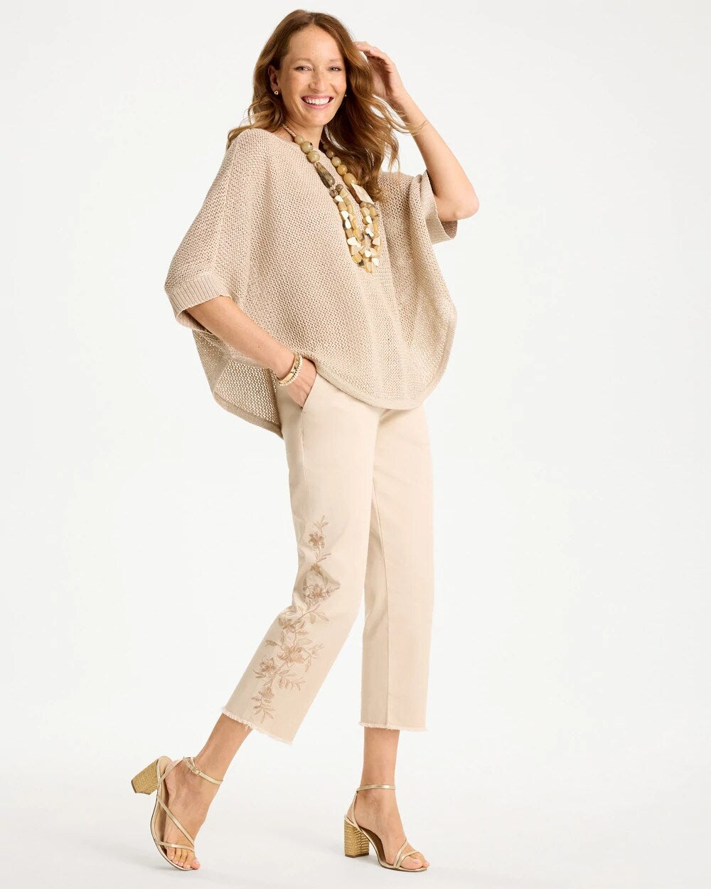 Relaxed Embroidered Fray Crop Pant