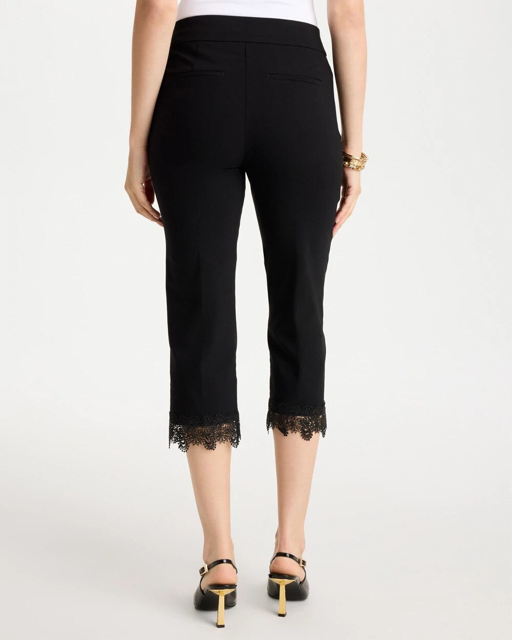 Brigitte Slim Applique Hem Capri Pant