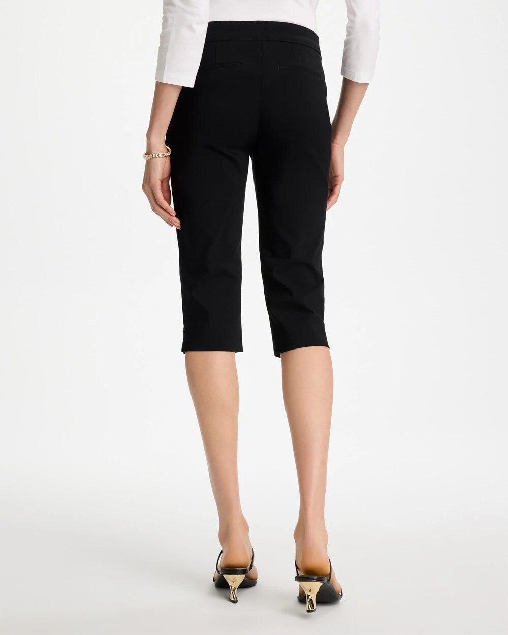 Brigitte Slim Rivet Pull-On Capri Pant