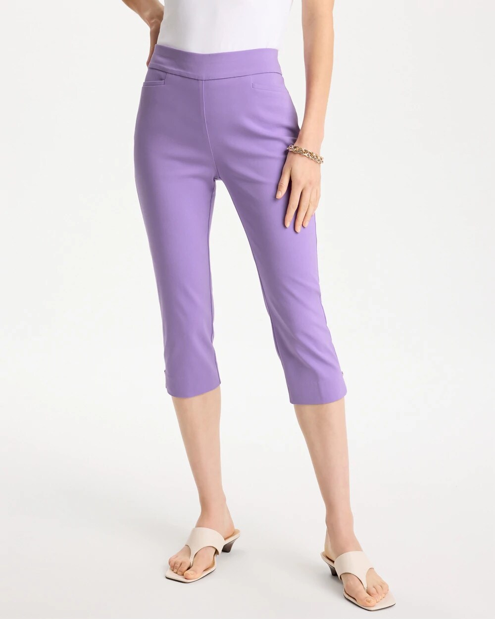 Brigitte Slim Rivet Pull-On Capri Pant