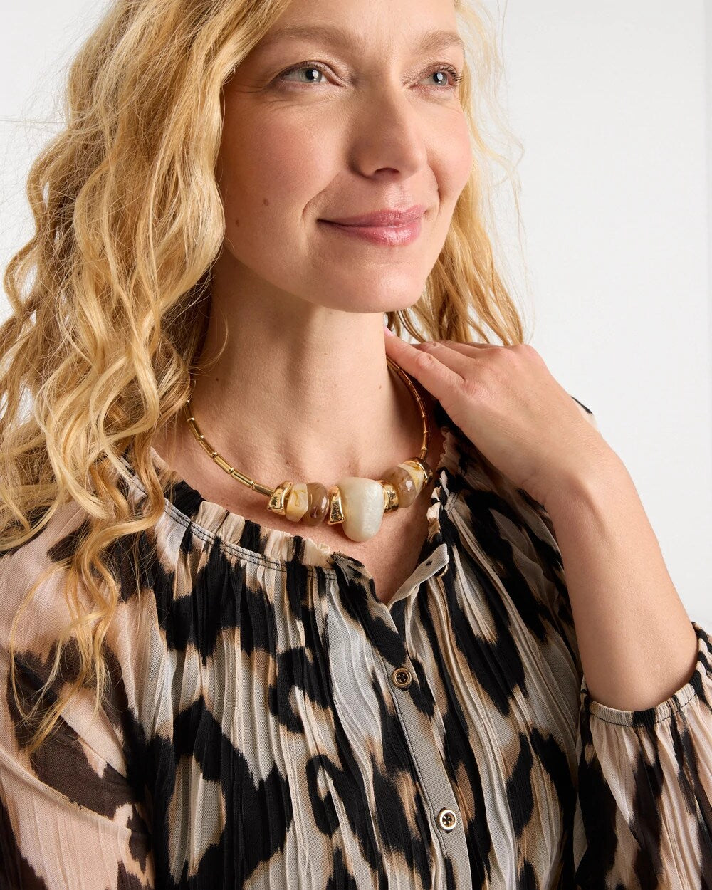 Neutral Stone Collar Necklace