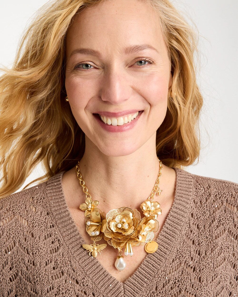 Chico¡¯s Originals Filigree Flower Bib Necklace