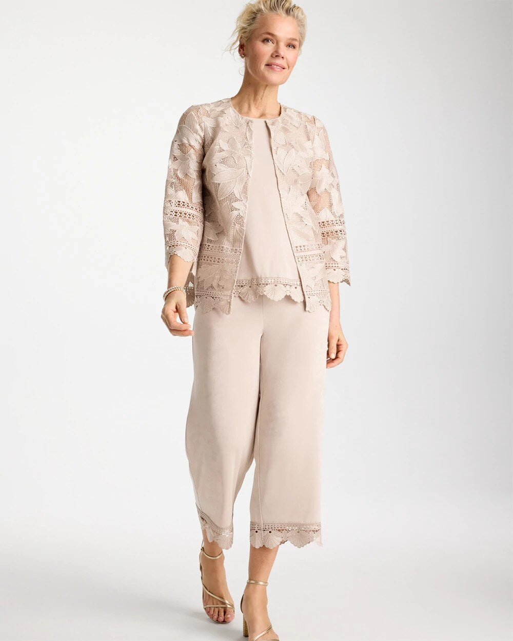 Travelers Lace Trim Cropped Pants