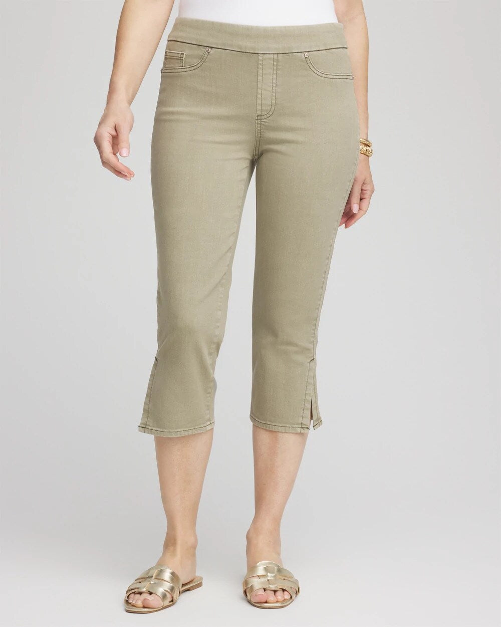 19 Pull-on Capri Jeans
