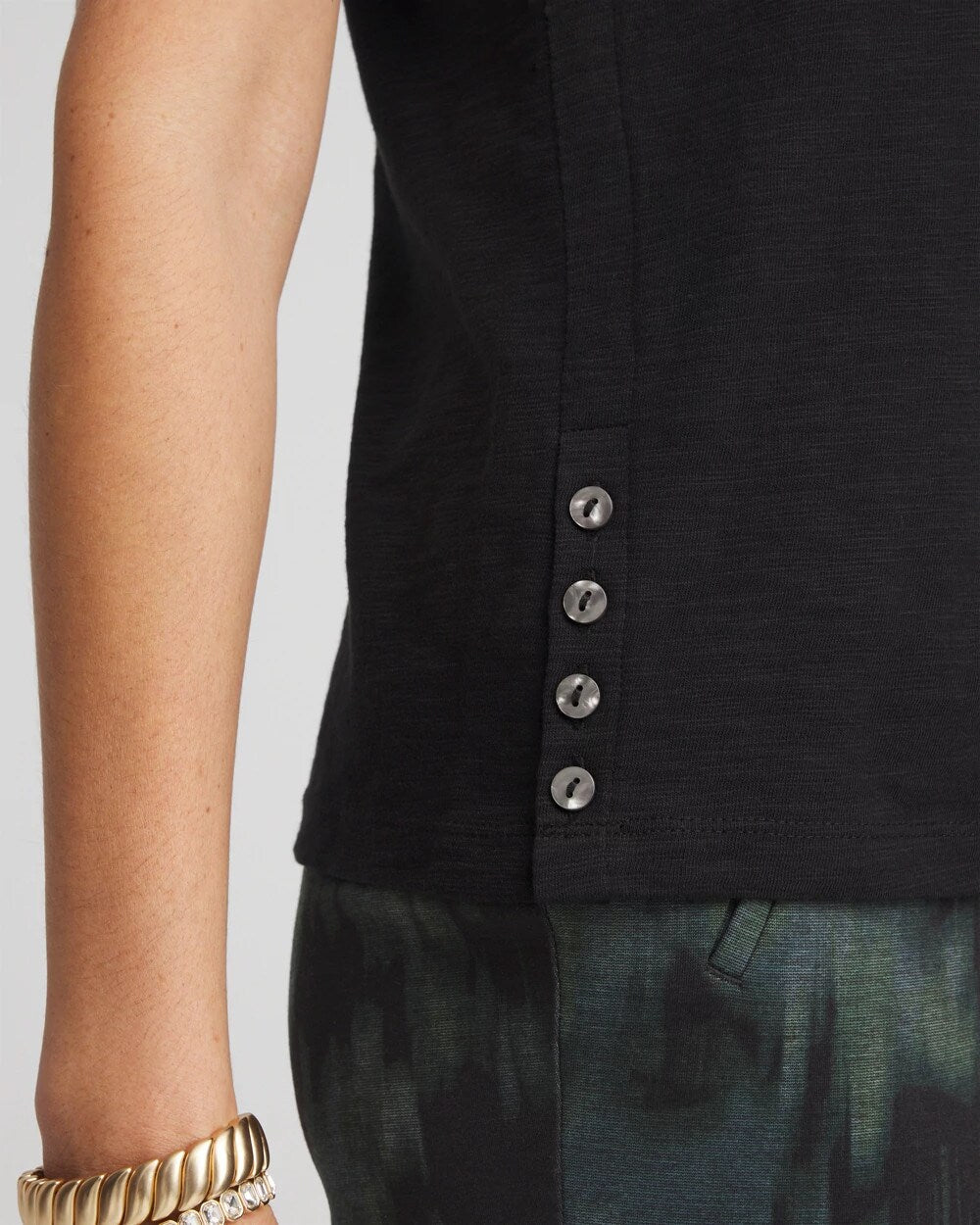Cotton Slub Crewneck Button Tee