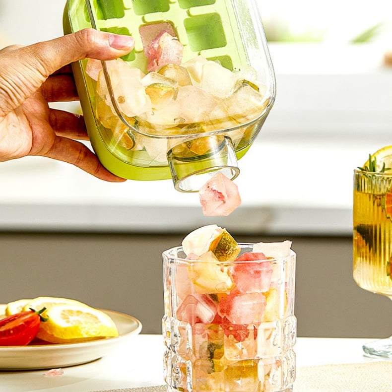 🧊Creative Ice Cube Maker with Portable Kettle – Cool Your Life!