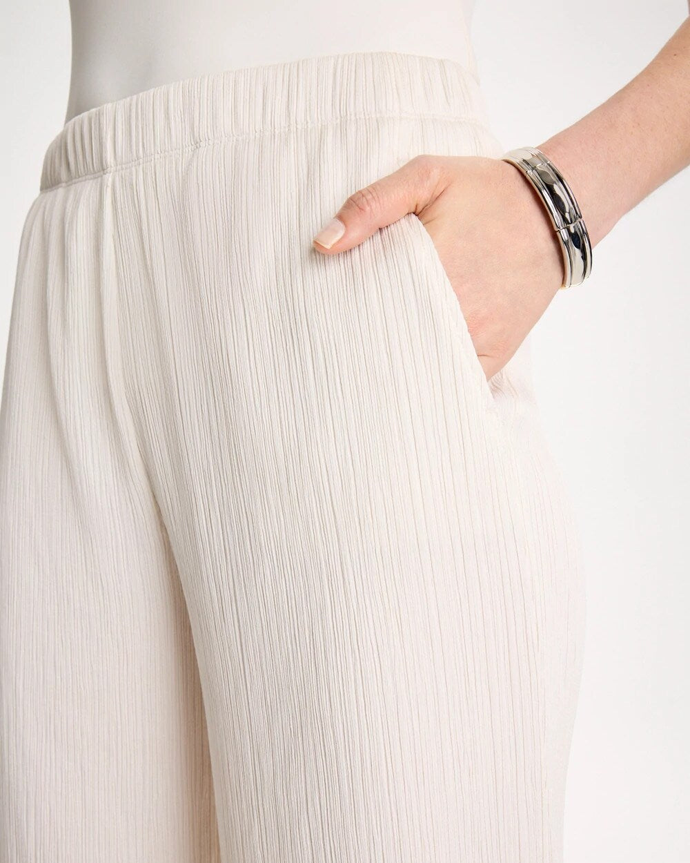 Petite Travelers Crinkle Textured Pants