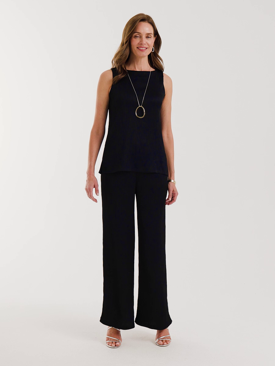 Travelers Crinkle Textured Pants