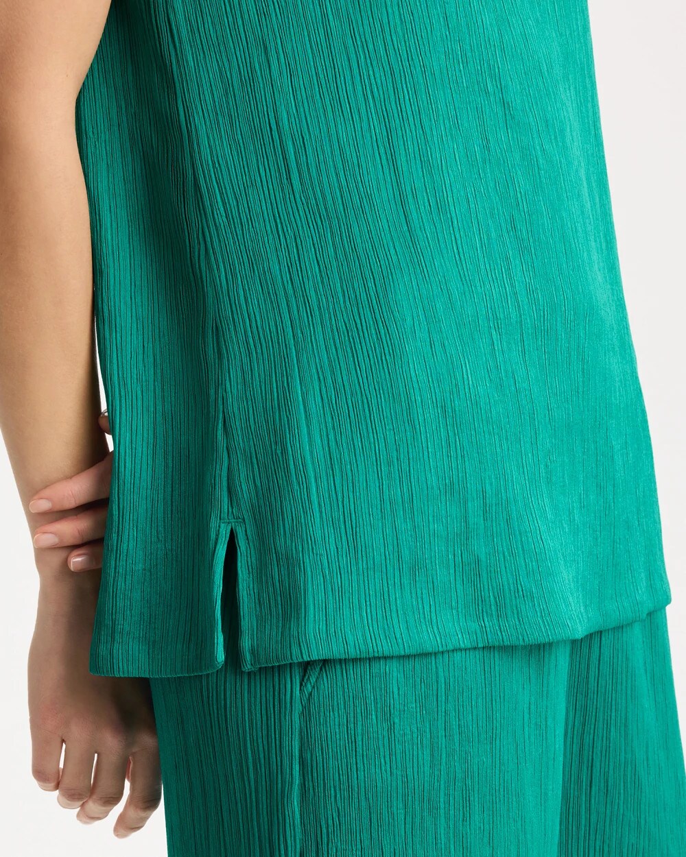 Travelers Crinkle Textured Tank