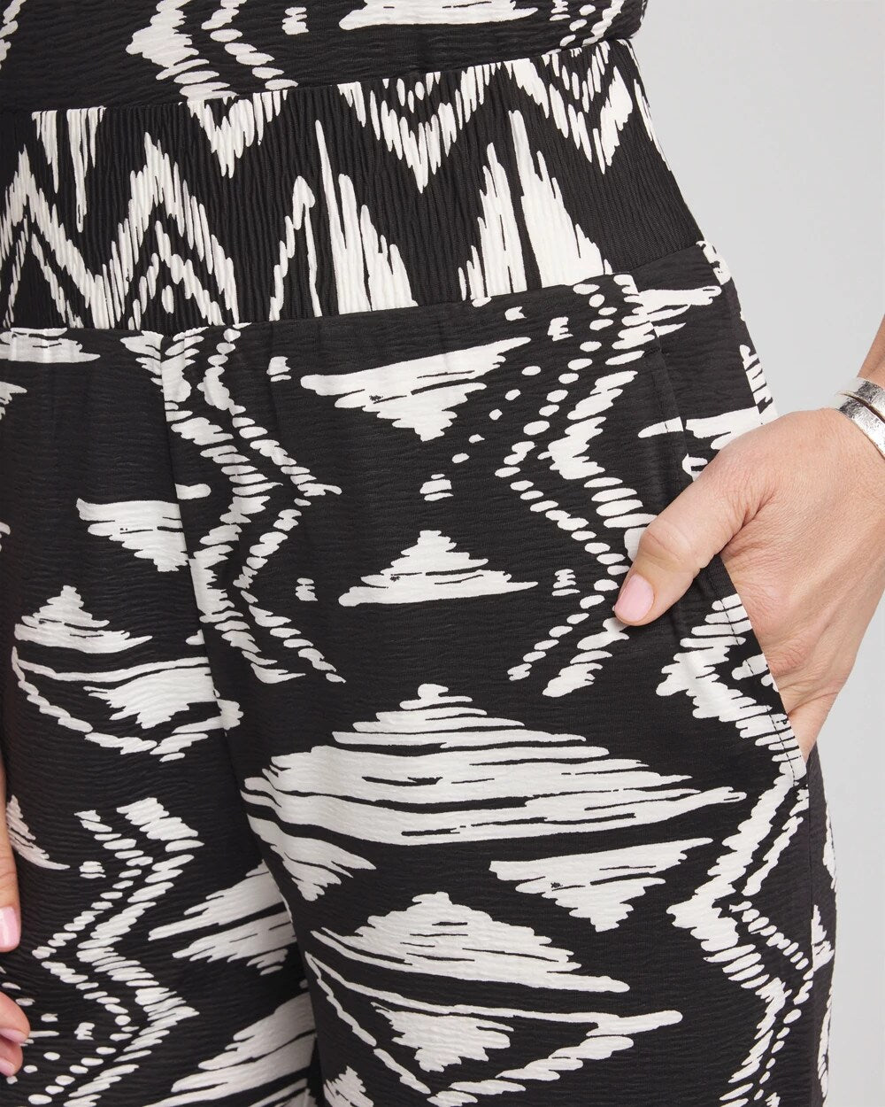 Travelers Crinkled Knit Wide-Leg Pants