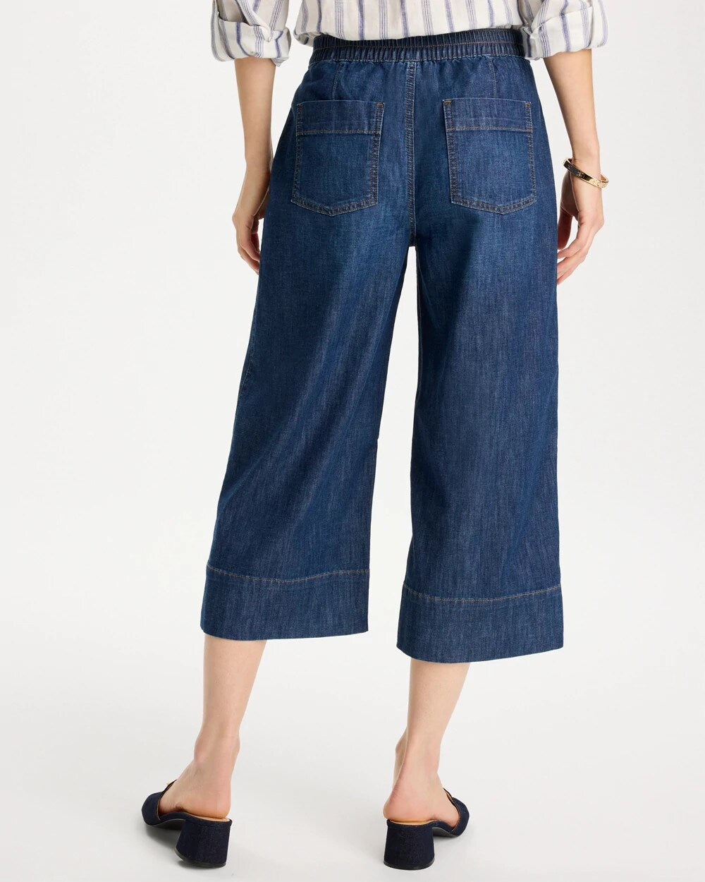 Lightweight Wide-Leg Capri Jeans