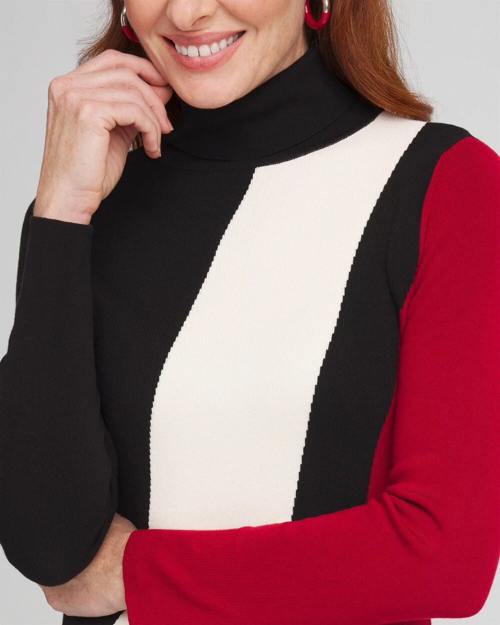 ECOVERO Colorblock Turtleneck Sweater